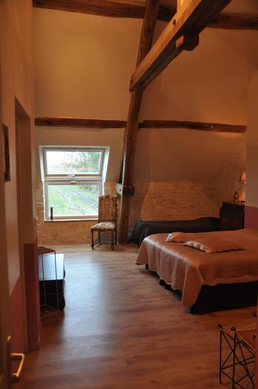 Les Pierres D'aurèle Chambres d'Hôtes Saint-Georges-sur-Cher Quarto foto
