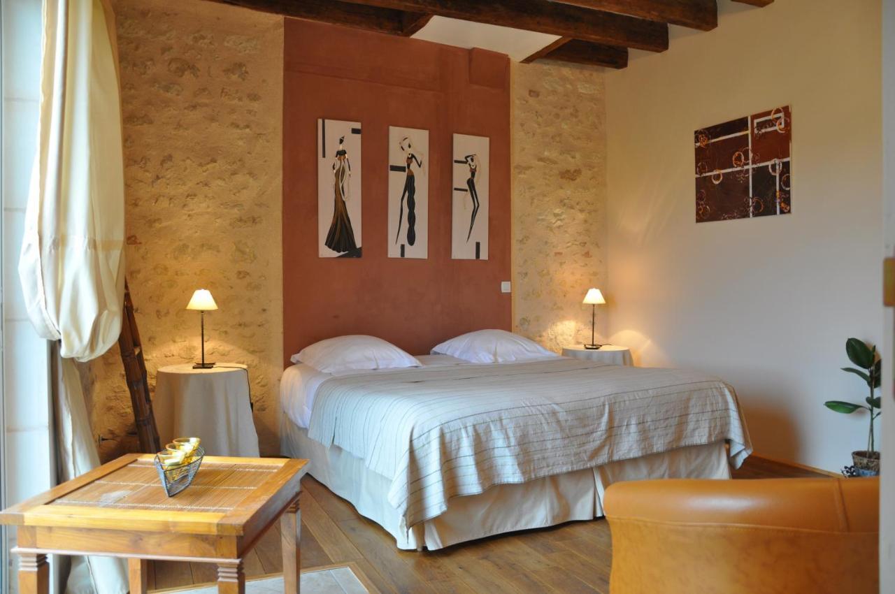 Les Pierres D'aurèle Chambres d'Hôtes Saint-Georges-sur-Cher Quarto foto